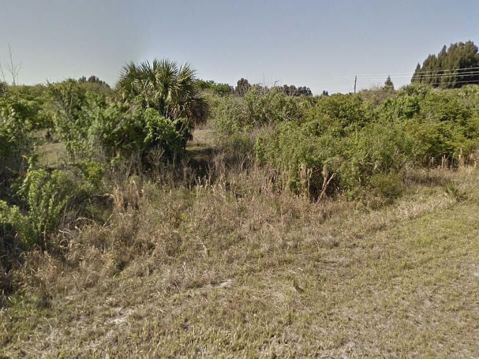 2nd image of 772 Parrotfish St SW