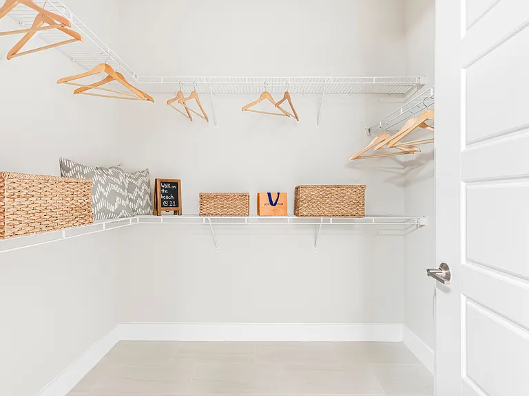 Boca Raton Florida apartment with an in-unit washer and dryer.