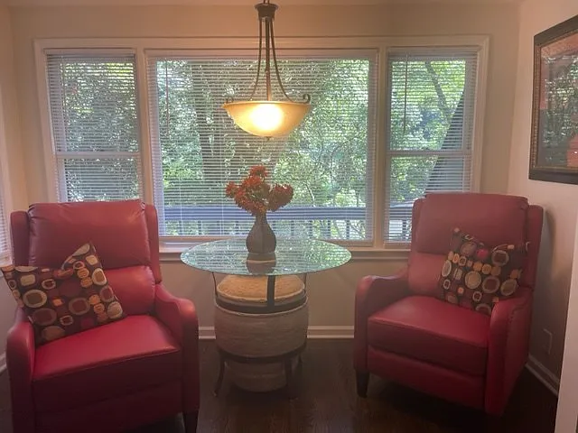 2 bed, 1311 sqft, $1,800 — Photo 4