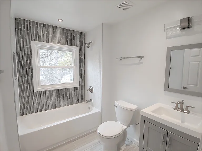 2216 Harvard Dr — Photo 15