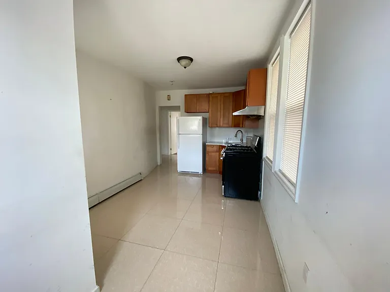 1281 Edison Ave #2 — Photo 2