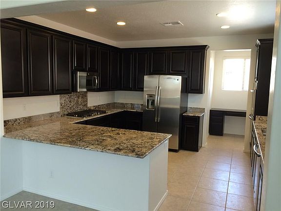3rd image of 7242 Summer Grove Ave
