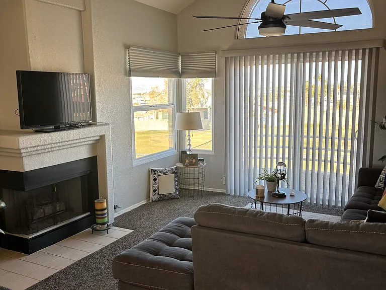 420 Acoma Blvd S #31 — Photo 3