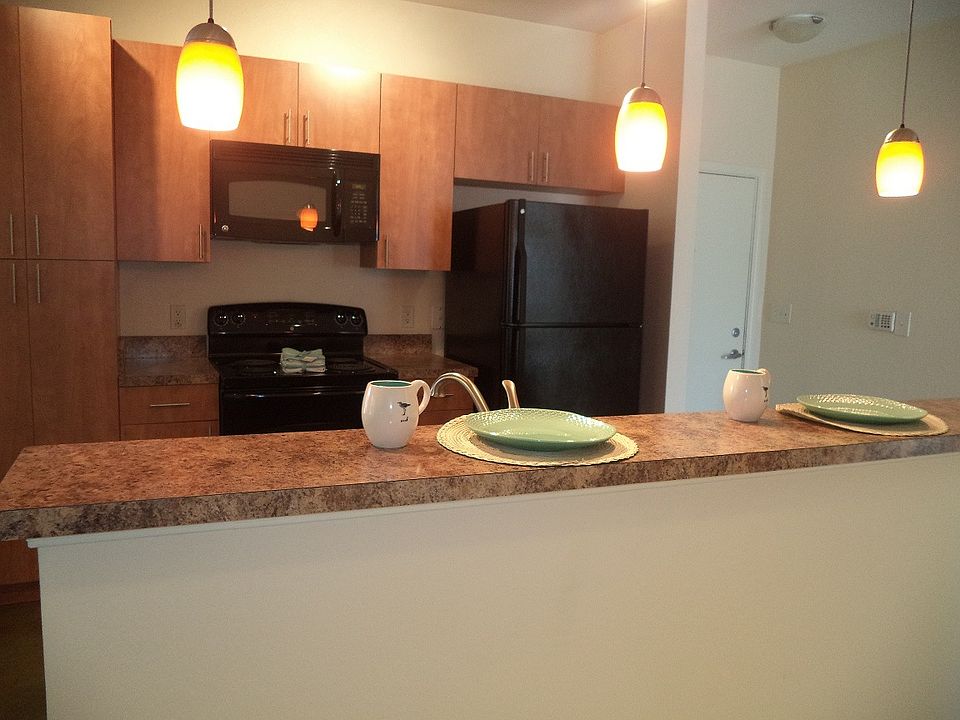 1st image of 1531 W Lemon St APT 6106