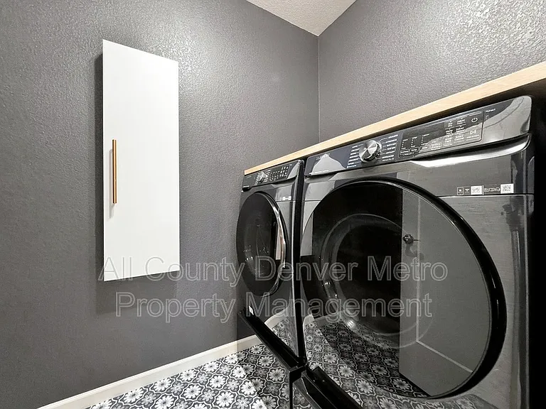 9395 Antero St — Photo 35