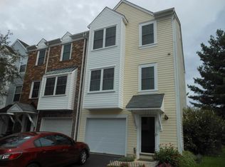 18227 Fox Chase Cir, Olney, MD 20832