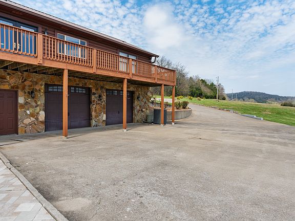 45th image of 2063 Kennedy Creek Rd
