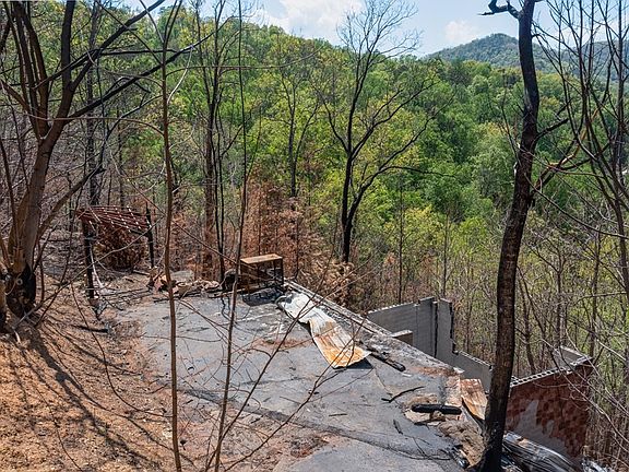 3rd image of 3316 Sugar Maple Loop Rd #R