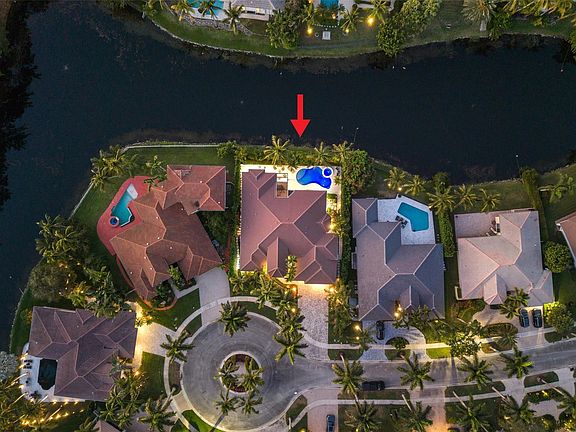 3rd image of 317 Windmill Palm Avenue