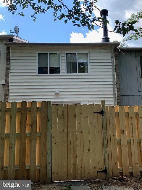 2nd image of 1216 Brethour Ct