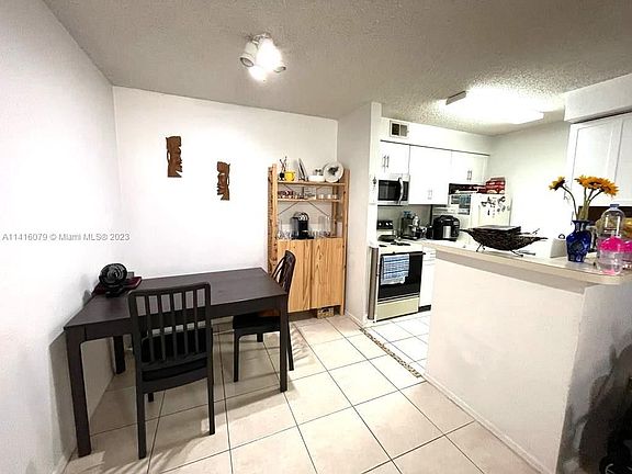 4th image of 2986 S University Dr APT 8105