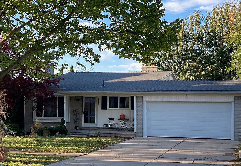 1st image of 16460 Sherwood Ln