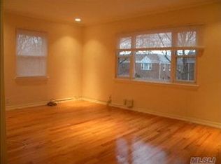 7353 197th St, Fresh Meadows, NY 11366
