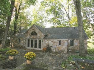 27 Echo Dr, New Milford, CT 06776