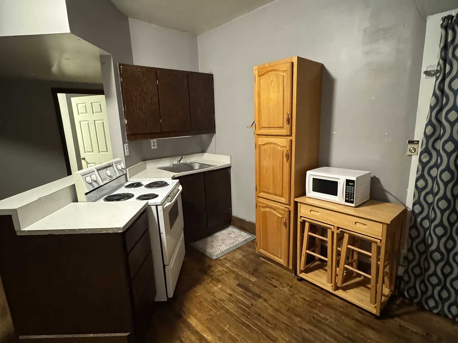218 B North Calvert Street - 1 — Photo 4
