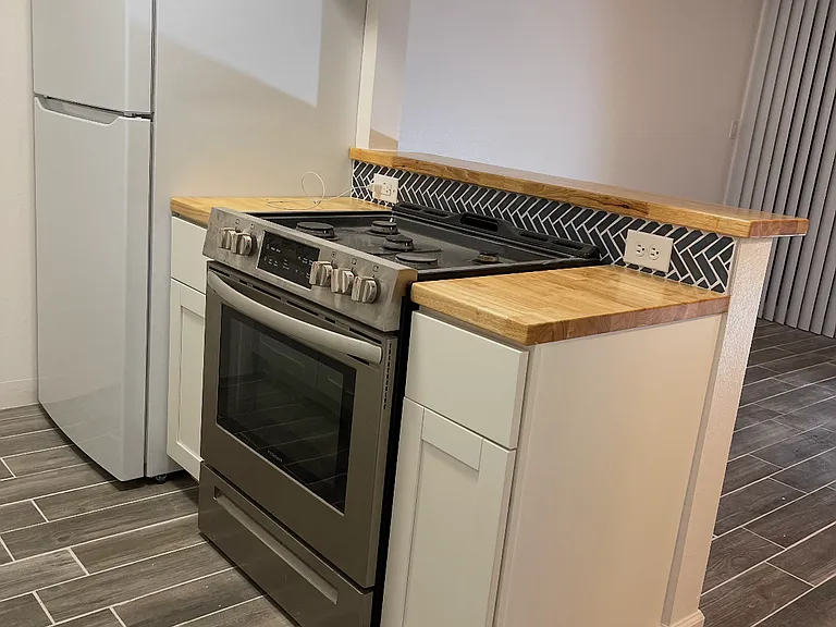 75-5724 Alahou St — Photo 2