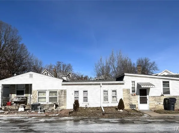 411 S 8th St, Belleville, IL 62220