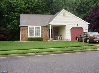 120 Lakebridge Dr, Deptford, NJ 08096