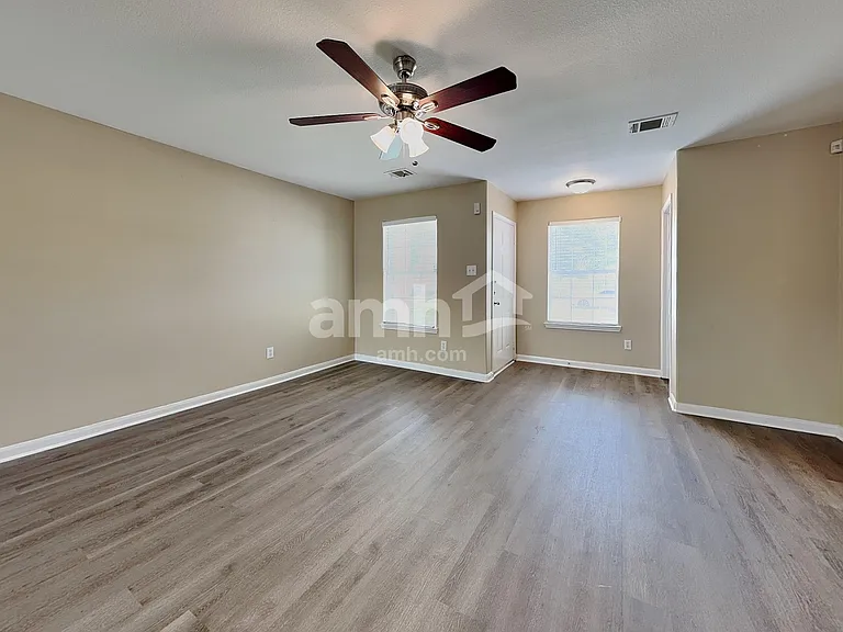 4530 Nueces River Loop — Photo 6