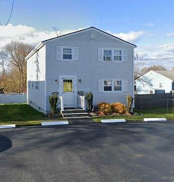 1st image of 9-11 Maxfield Ave #9