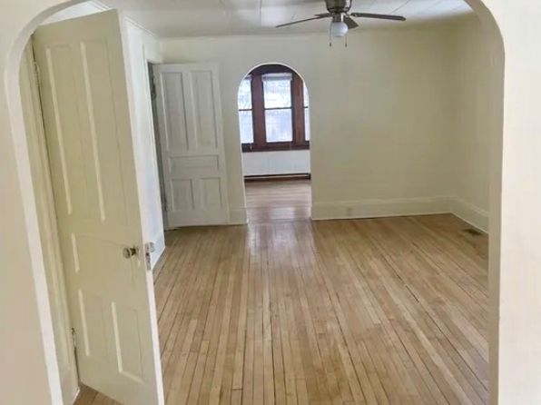 1216 Gratiot Ave APT 1