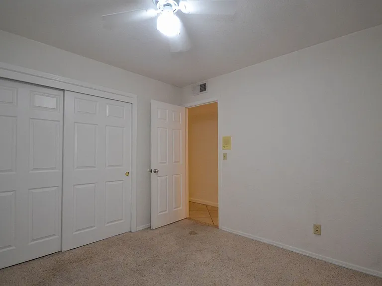 2911 Country Club Dr — Photo 15