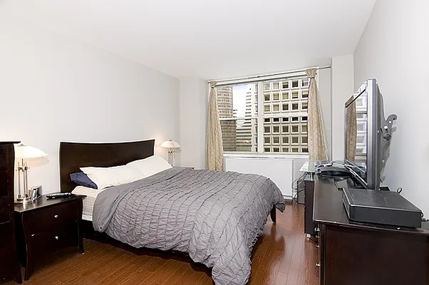 Sold by Nest Seekers International | media 4