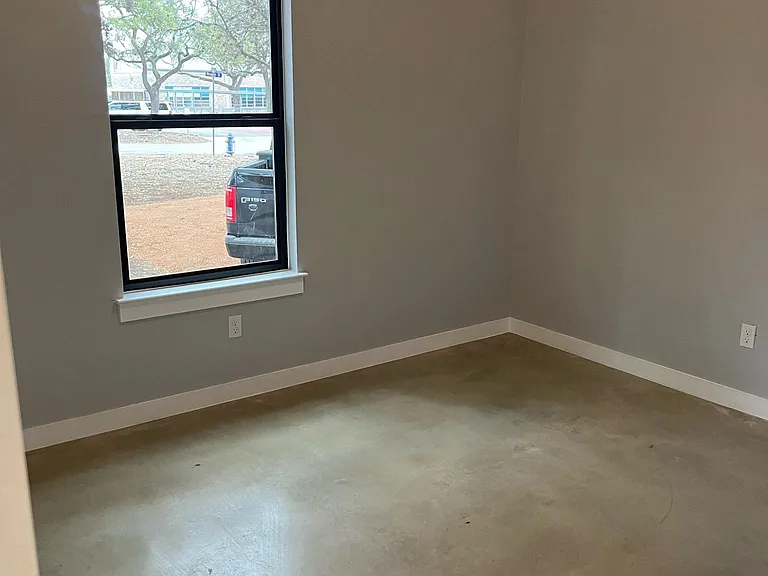 1219 Mesquite St — Photo 8