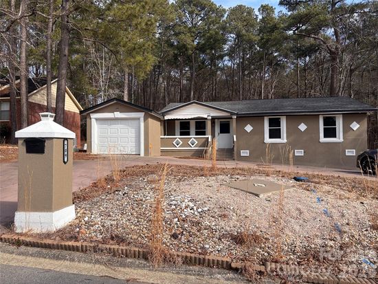 709 Meadowlake Dr, Columbia, SC 29203