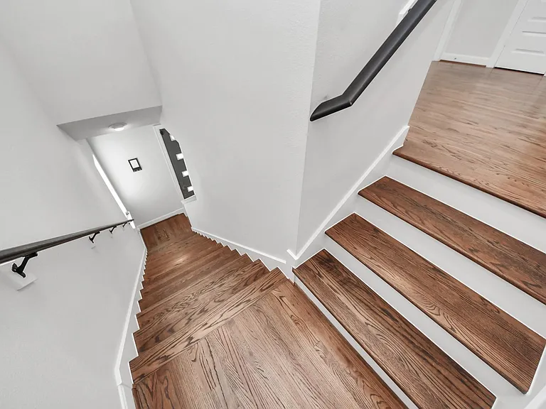 651 Press St — Photo 6