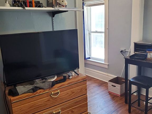 4th image of 625 Church St APT 5