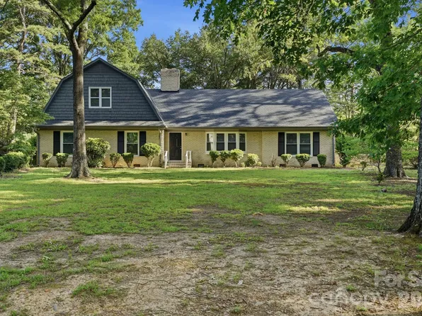 127 Forest Hills Dr, Monroe, NC 28112