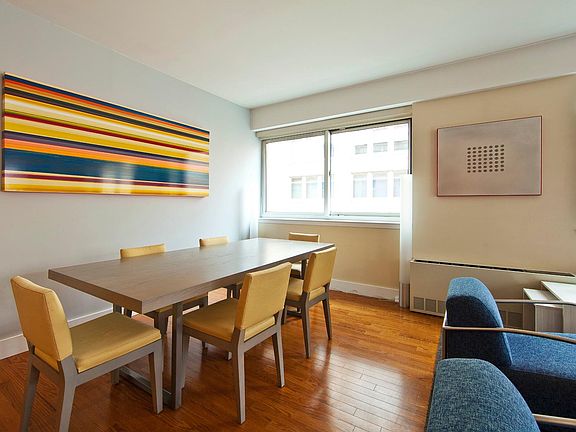 3rd image of 200 W 24th St APT 9A