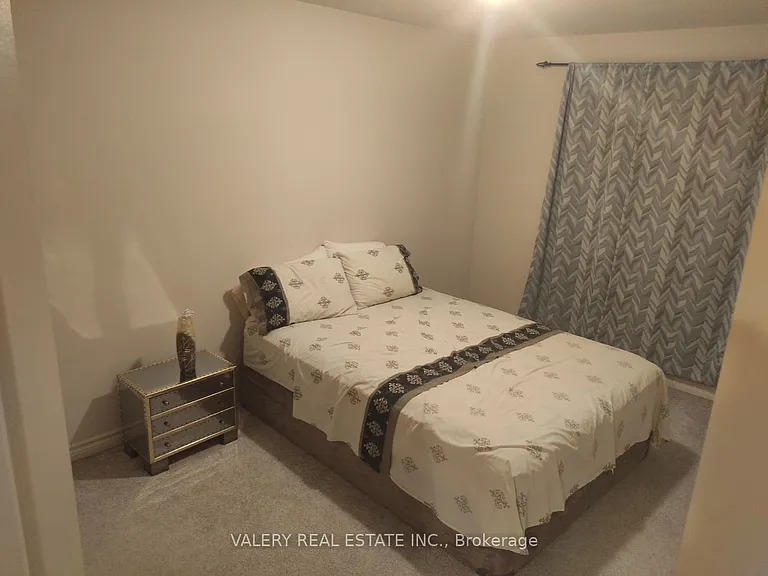 1058 Lexington Cir — Photo 3