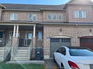 88 Delport Close, Brampton, ON L6P3T2