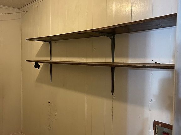 5th image of 415 Skiles Ave