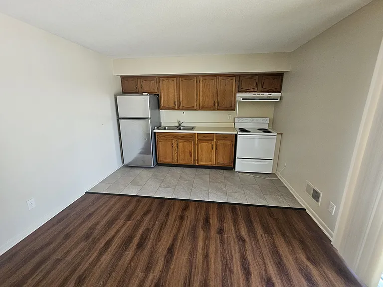 5317 Jackman Rd #15B — Photo 6