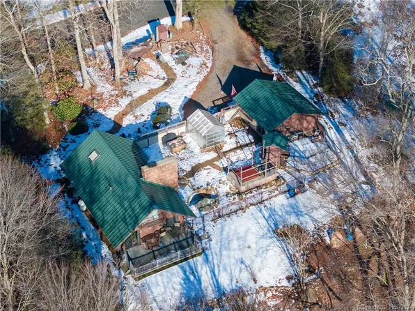 33 Beechwood Drive, Harwinton, CT 06791