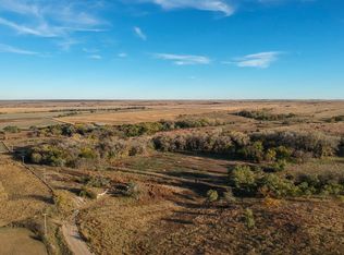 E 7th Ave, Lenora, KS 67645