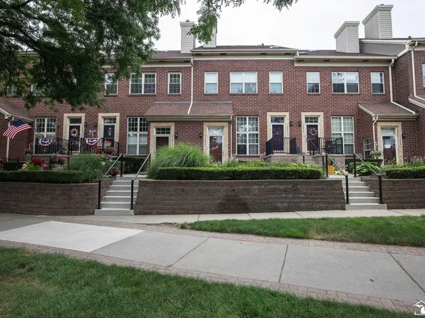 2859 Biddle Ave, Wyandotte, MI 48192