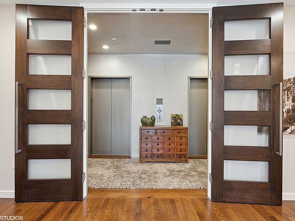 3rd image of 50 E Chestnut St APT 1701