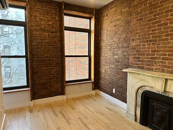 2nd image of 59 W 126th St #3B