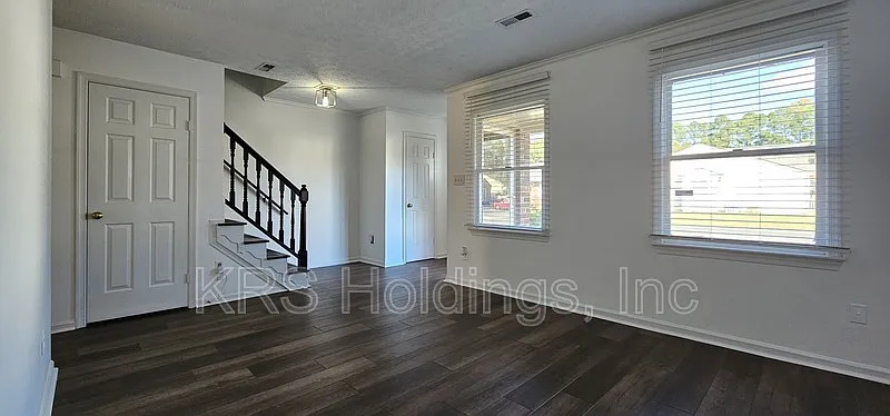 2 bed, 2.5 bath, 1396 sqft, $1,895 — Photo 4