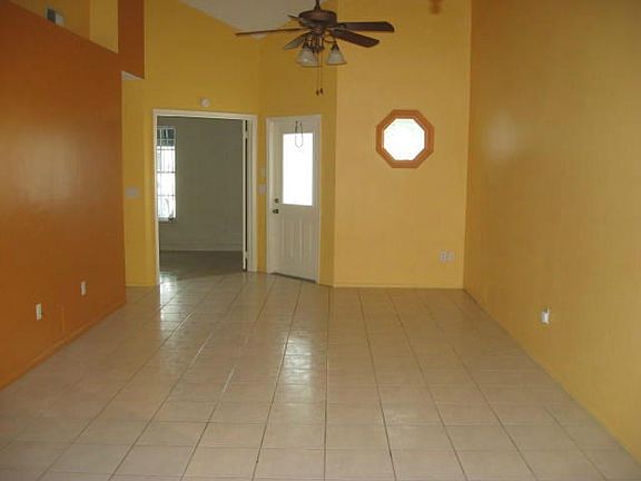 23204BentleyFinal 016