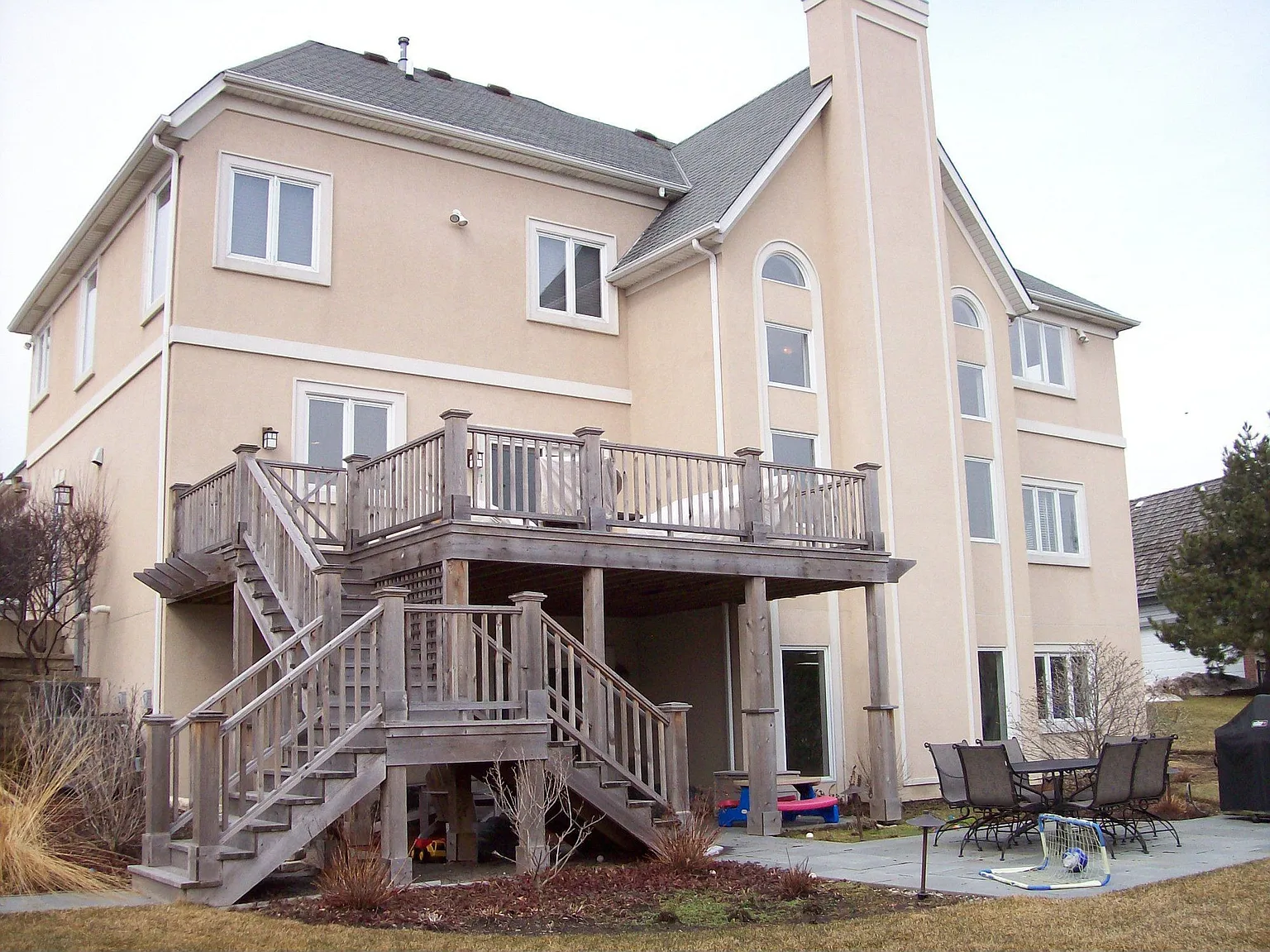 6763 Fieldstone Dr photo 1