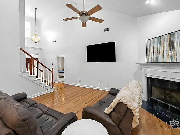 4th image of 14750 Timber Ridge Dr
