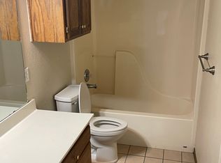 22 Windy Meadow Ln APT B, Canyon, TX 79015