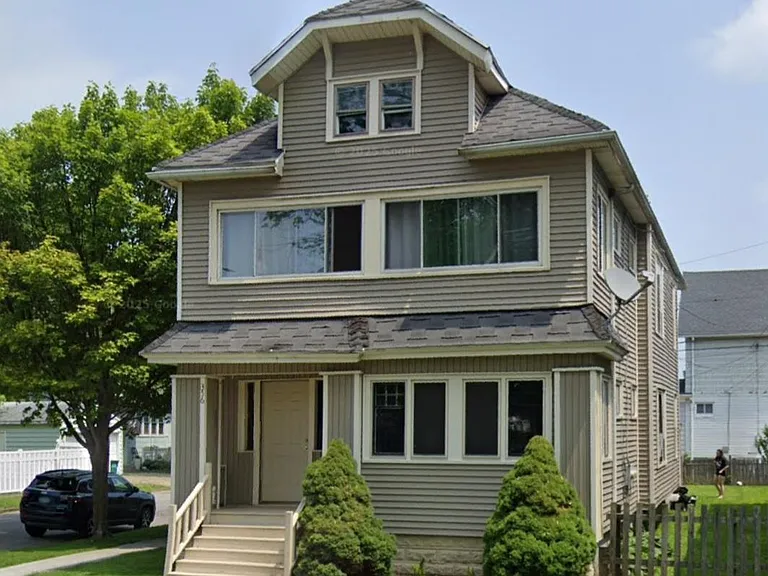 356 Cumberland Ave — Photo 1