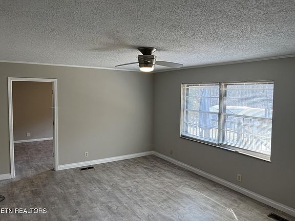 5th image of 135 Old Patton Ln