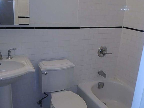 4th image of 1962 Adam Clayton Powell Jr Blvd APT 4D